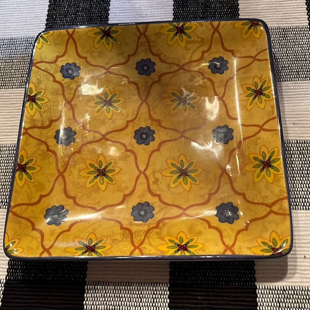 Small plate-Certified International-Sue Zipkin Design-4x4” yellow design VGC